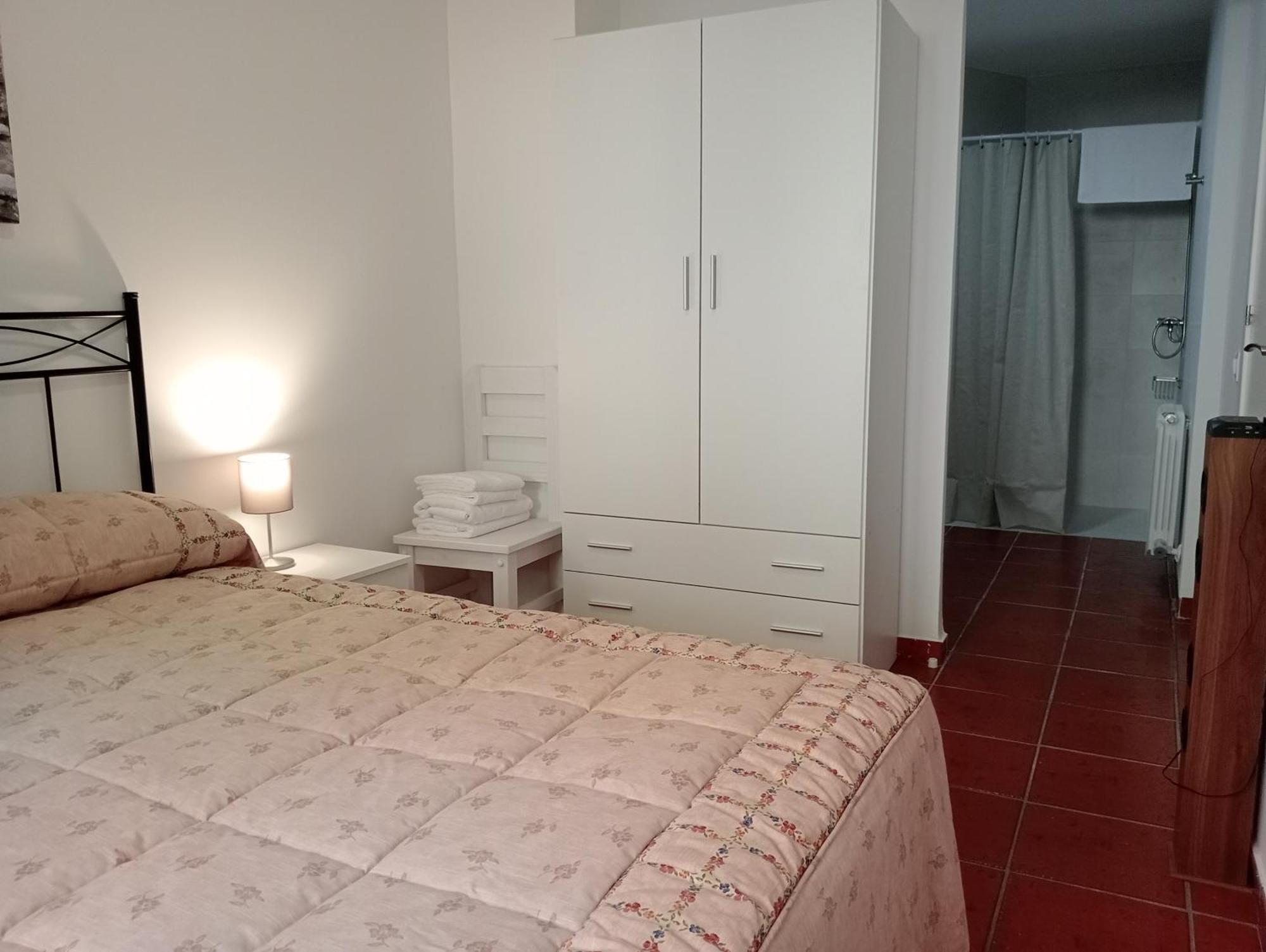 Apartamentos La Piedra En Pleno Centro Historico Con Dos Dormitorios Y Dos Banos Najera Luaran gambar