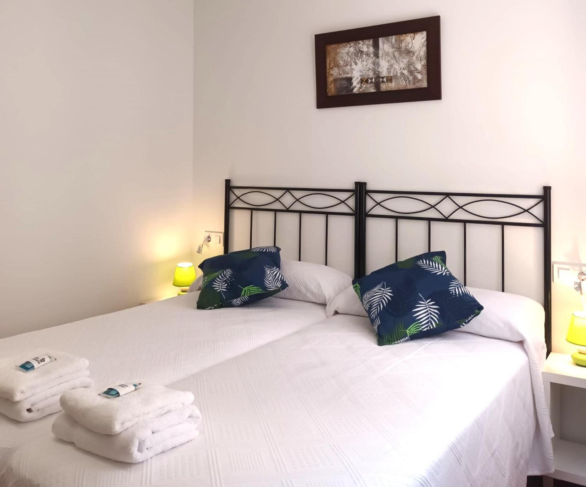 Apartamentos La Piedra En Pleno Centro Historico Con Dos Dormitorios Y Dos Banos Najera Luaran gambar