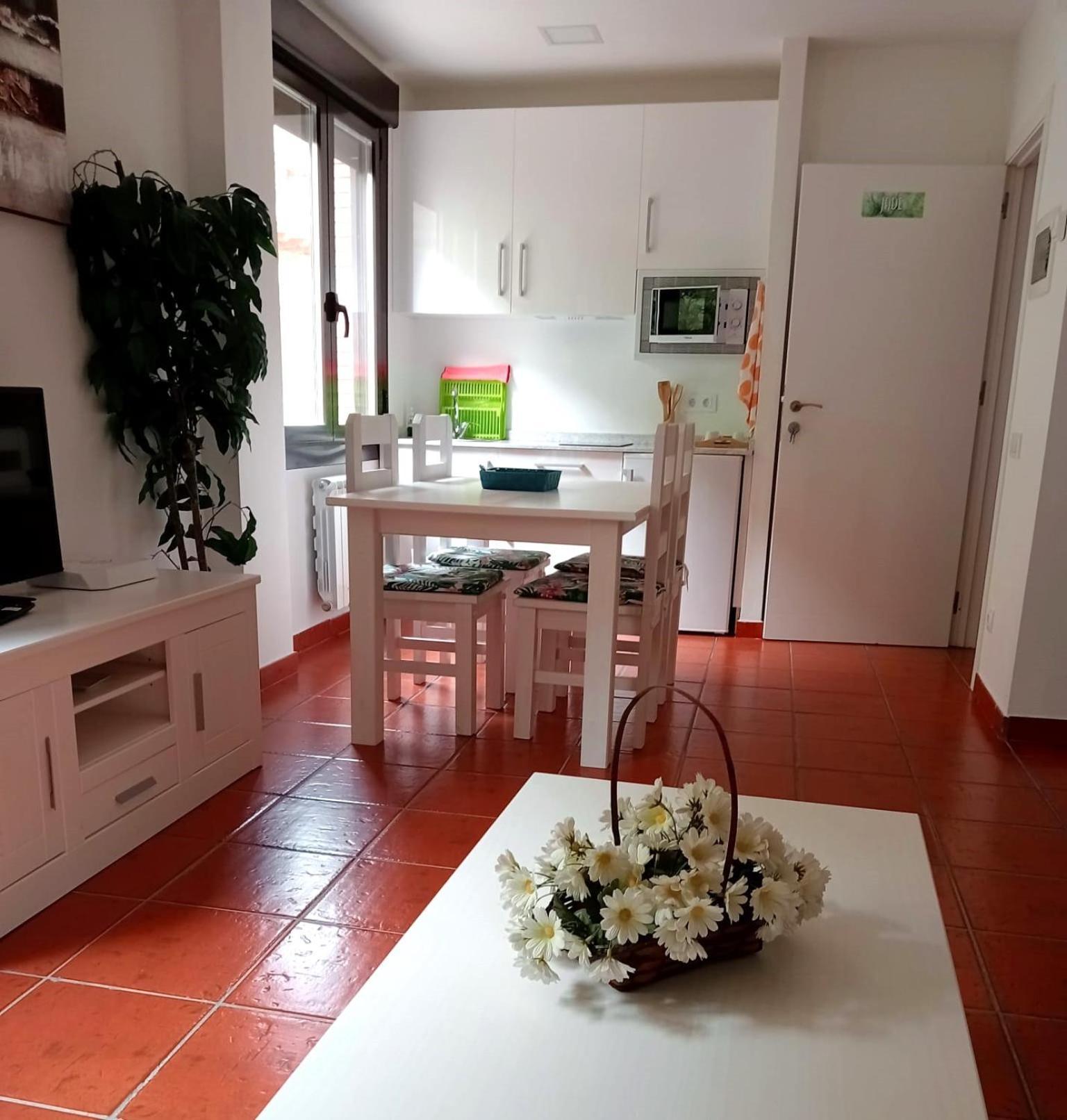Apartamentos La Piedra En Pleno Centro Historico Con Dos Dormitorios Y Dos Banos Najera Luaran gambar